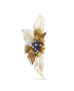 Chaumet. NO RESERVE – CHAUMET SAPPHIRE, DIAMOND AND MOTHER-OF-PEARL BROOCH