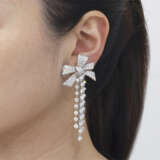 GROUP OF DIAMOND JEWELLERY - Foto 13