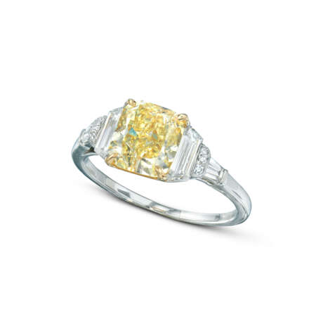 NO RESERVE - COLOURED DIAMOND AND DIAMOND RING - Foto 2