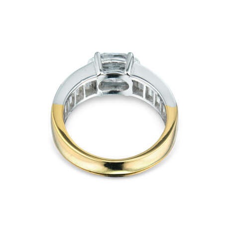 DIAMOND RING - Foto 3