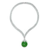 JADEITE AND DIAMOND PENDENT NECKLACE - Foto 2