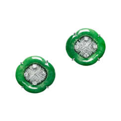 NO RESERVE – JADEITE AND DIAMOND CUFFLINKS