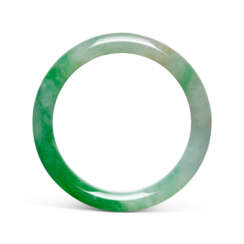 JADEITE BANGLE