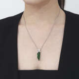 GROUP OF JADEITE AND DIAMOND JEWELLERY - Foto 11