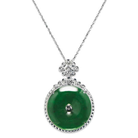 NO RESERVE – TWO JADEITE AND DIAMOND PENDENT NECKLACES - фото 5