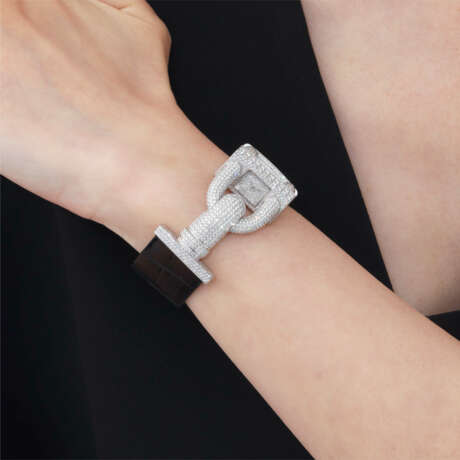 VAN CLEEF & ARPELS DIAMOND 'CADENAS' WRISTWATCH - photo 6