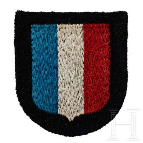 An Arm Shield for 33rd Waffen Grenadier Division of the SS "Charlemagne" (French No. 1) - photo 1