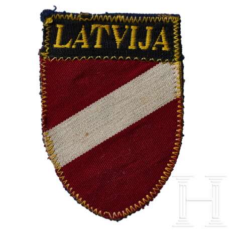 An Arm Shield for Waffen SS Latvian Volunteers, 2nd Pattern - photo 1