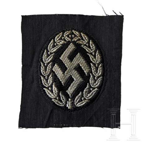 A Cap Insignia for Schutzmannschaft (Schuma) Enlisted Men/NCO - photo 1