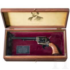 Colt SAA Mod. "1873 Peacemaker Centennial 1973", im Schaukasten