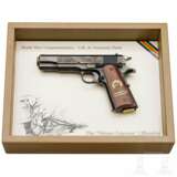 Colt Mod. 1911 Commemorative "Meuse Argonne", in Schaukasten - фото 1