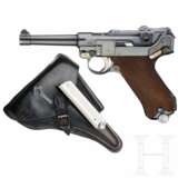 Pistole 08, Mauser, Code "G - S/42" (= 1935), mit Holster und zwei nrngl. Magazinen - фото 1