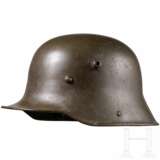 Stahlhelm M 16/18, weiterverwendet bei der bulgarischen Armee - photo 1