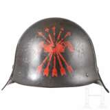 Stahlhelm M26 der spanischen Falange - photo 1