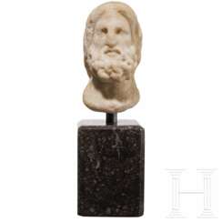 Marmorkopf des Zeus oder des Serapis, östlicher Mittelmeerraum, 1. Jhdt. n. Chr.