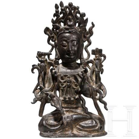 Lackvergoldete Guanyin aus Bronze, China, Ming-Dynastie (1368 - 1644), 17. Jhdt. - photo 1