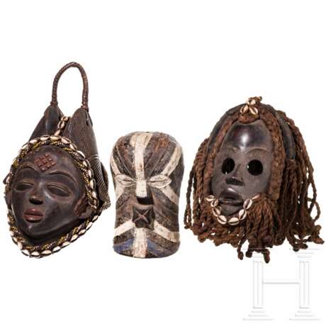 Drei Masken, Afrika, 20. Jhdt. - photo 1