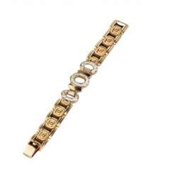 Bracelet in 18K yellow gold in the style of Chanel