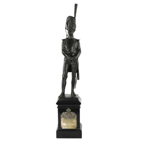 Bronze figure of an officer. Alfred Olson. - Foto 2