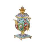 Silver, gilded, with painted enamels samovar. - Foto 1