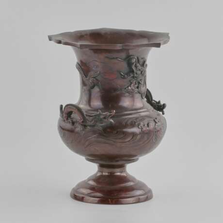 Bronze Chinese vase of the 19th century. - photo 2