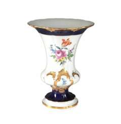 Painted Meissen vase with gold cartouches and cobalt.