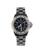 Montres-bracelets. CHANEL J12 Classic Unisex Watch H1174.