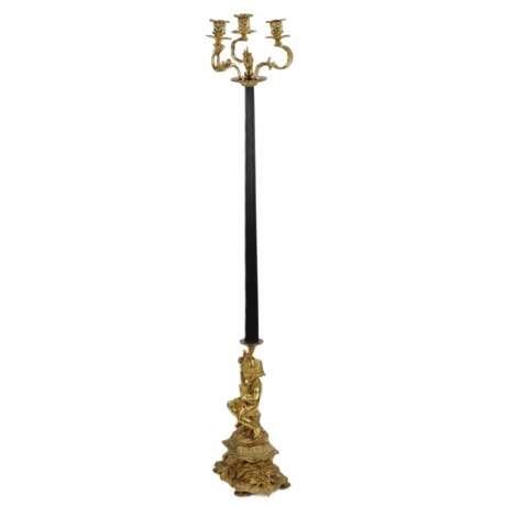 Bronze floor lamp with the figure of Putti. France. 19th century. - photo 2