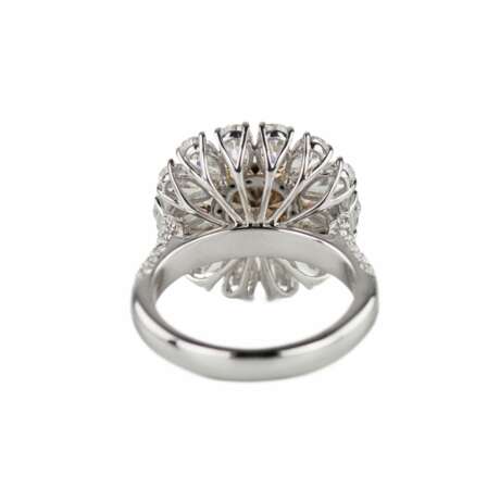 Ring in white 18K gold with diamonds. Marbella. - Foto 6