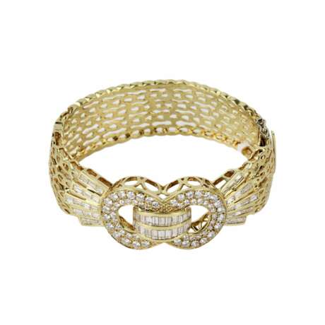 Gold bracelet with diamonds in the form of a belt. - Foto 2