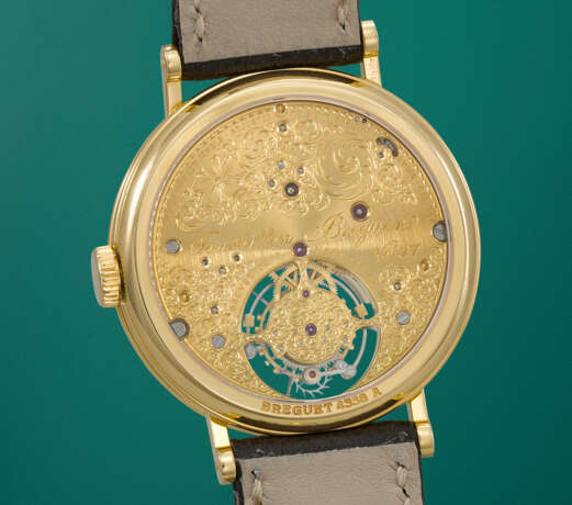 BREGUET. A RARE AND HIGHLY ATTRACTIVE 18K GOLD TOURBILLON WRISTWATCH - фото 4