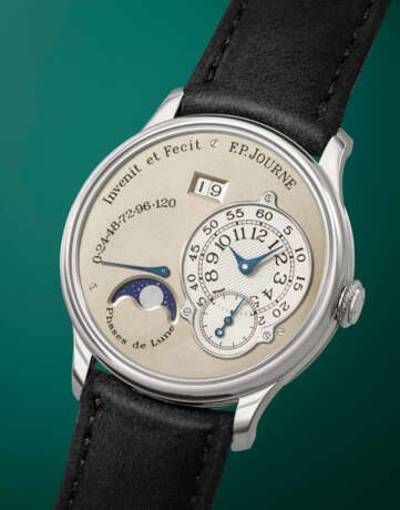 F.P. JOURNE. A RARE AND ATTRACTIVE PLATINUM AUTOMATIC WRISTWATCH WITH BRASS MOVEMENT, MOON PHASES, DATE AND POWER RESERVE - Foto 2