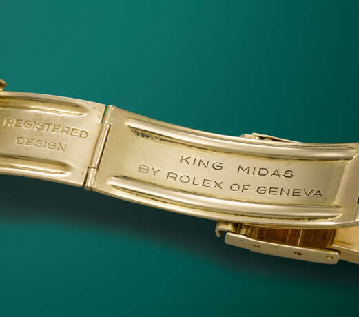 ROLEX. A RARE AND HEAVY 18K GOLD ASYMMETRIC LEFT HANDED WINDING WRISTWATCH WITH INTEGRAL 18K GOLD ‘KING MIDAS’ BRACELET - Foto 5