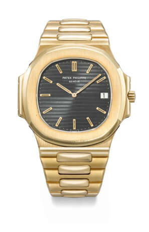 PATEK PHILIPPE. A RARE AND ICONIC 18K GOLD AUTOMATIC WRISTWATCH WITH DATE AND BRACELET - фото 1