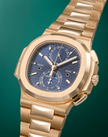 PATEK PHILIPPE. A VERY RARE AND SOUGHT AFTER 18K PINK GOLD AUTOMATIC FLYBACK CHRONOGRAPH DUAL TIME WRISTWATCH WITH DATE, DAY/NIGHT INDICATOR AND BRACELET - photo 2