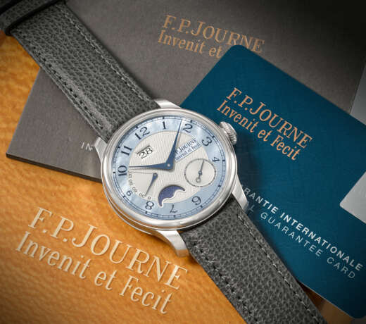 F.P. JOURNE. A MAGNIFICENT AND EXCLUSIVE PLATINUM AUTOMATIC WRISTWATCH WITH MOON PHASES, DATE, POWER RESERVE AND MOTHER-OF-PEARL DIAL - photo 3