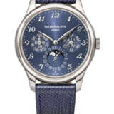 PATEK PHILIPPE. AN ELEGANT 18K WHITE GOLD AUTOMATIC PERPETUAL CALENDAR WRISTWATCH WITH MOON PHASES, 24-HOURS, LEAP YEAR INDICATION AND BREGUET NUMERALS - фото 1