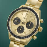 ROLEX. A RARE AND ATTRACTIVE 18K GOLD CHRONOGRAPH WRISTWATCH WITH BRACELET - фото 2