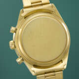 ROLEX. A RARE AND ATTRACTIVE 18K GOLD CHRONOGRAPH WRISTWATCH WITH BRACELET - фото 3