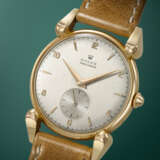 ROLEX. AN EXTREMELY RARE AND UNUSUAL 18K PINK GOLD WRISTWATCH WITH FANCY LUGS - photo 2