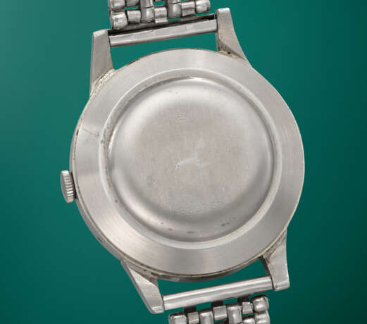 ROLEX. A VERY RARE AND CHARMING STAINLESS STEEL AUTOMATIC TRIPLE CALENDAR WRISTWATCH WITH MOON PHASES - photo 3