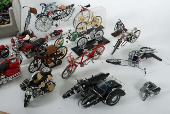 Sammlung Motorräder und Fahrräder meist 1980-2000e… - Foto 3