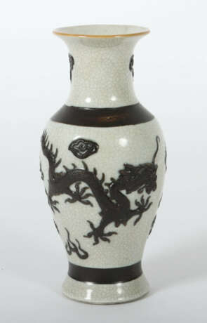 Balustervase China, 1. Hälfte 20. Jh., Porzellan m… - photo 2