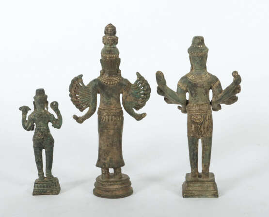 Drei stehende Khmer-Buddhafiguren Kambodscha, 20. … - photo 2