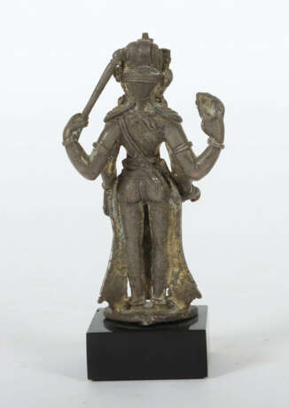 Vishnu Indien/Nepal, 19./20. Jh., Bronze, wenige R… - фото 2