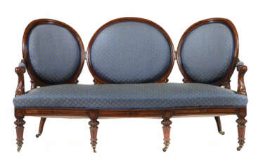 Louis Philippe-Sofa um 1850, Nussbaum massiv, 4 Fr…