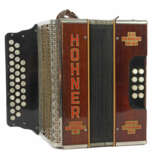 Hohner-Akkordeon Club Modell III, Blasebalg dicht,… - photo 1