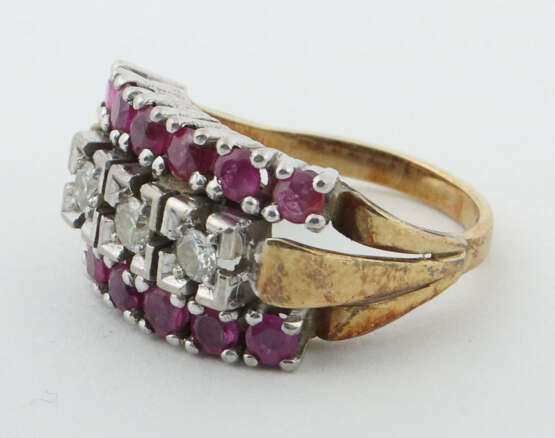 Ring mit Brillanten & Rubinen 1960er Jahre, Gelb- … - photo 2