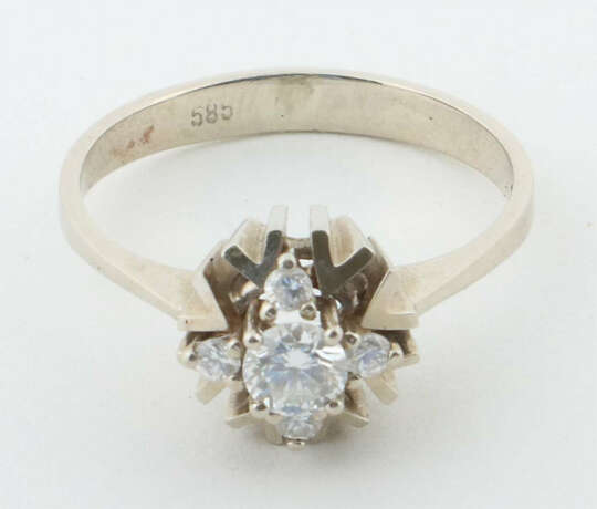 Ring mit Diamanten um 1970, Weißgold 585, ca. 2,93… - Foto 2