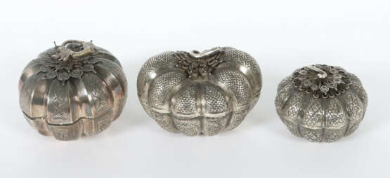 3 variierende Deckeldosen China, Silber, ca. 300 g… - photo 2